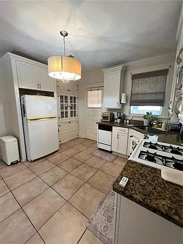 111 Aris Ave — Photo 4