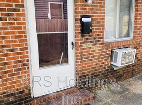 1406 W 27th St, Norfolk, VA