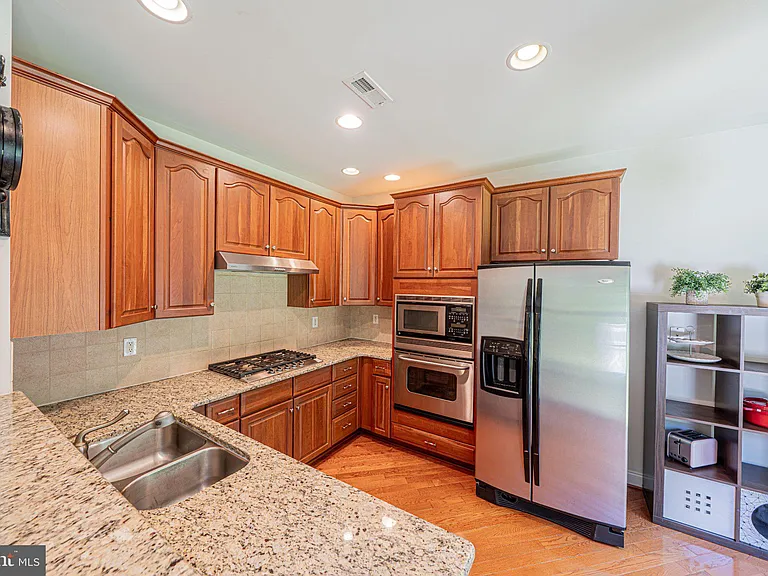 2392 S Whittmore St — Photo 15