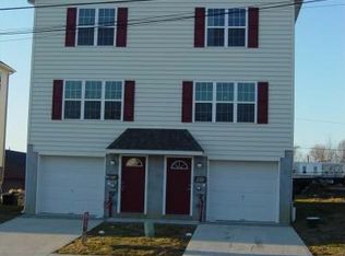 3516 W 3rd St, Trainer, PA 19061