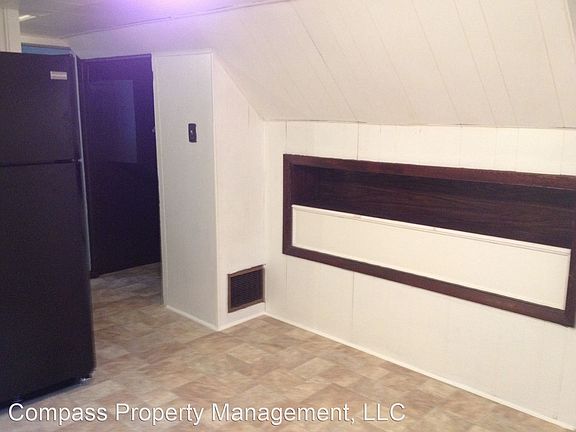 5th image of 809 11th St NW #2