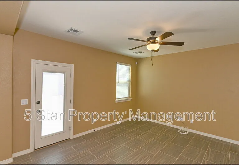4628 Marisabel Azcarate St — Photo 20