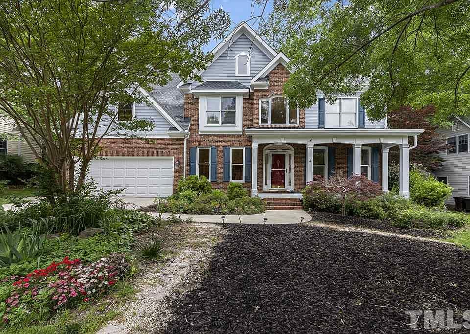 1st image of 105 Perry Creek Dr