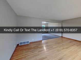 8601 Kean Ave, Hickory Hills, IL 60457