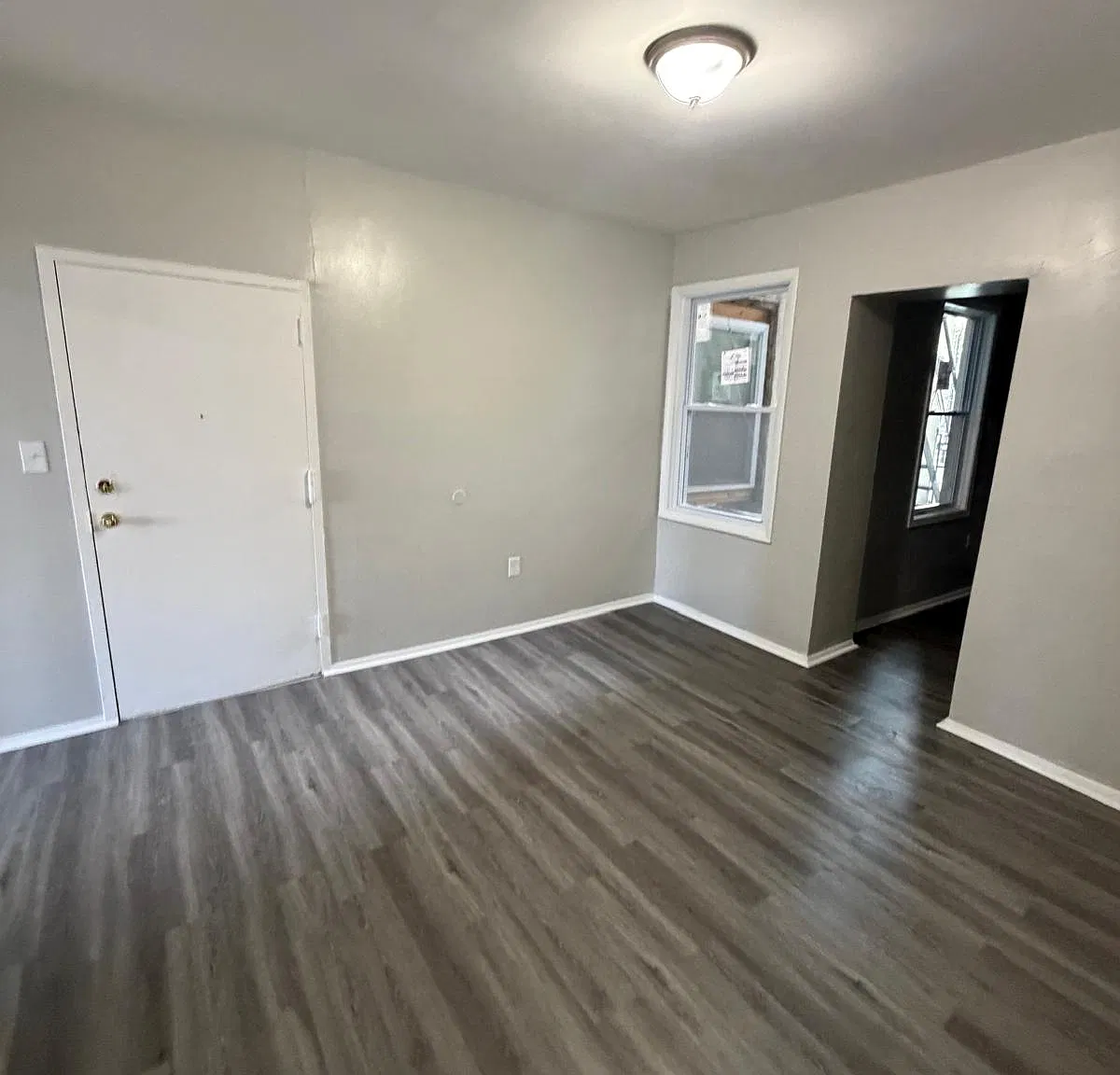 520 Broadway — Photo 4