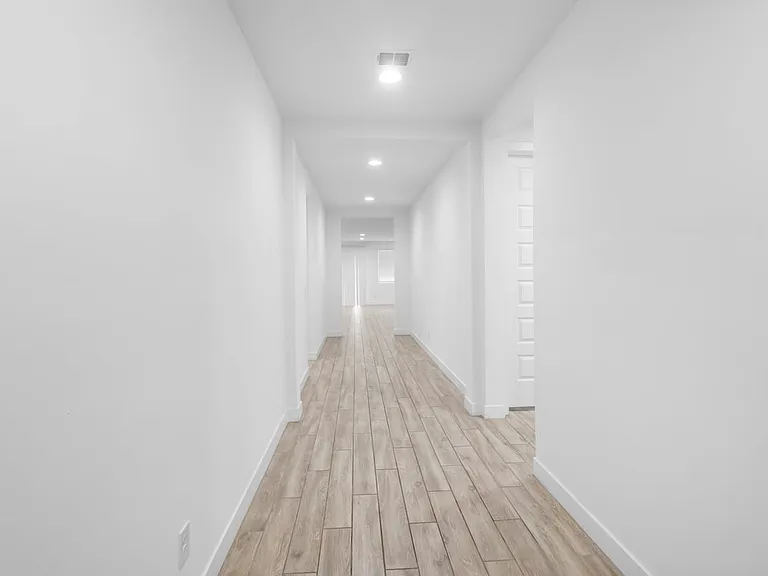 6936 W Maya Way #W — Photo 4