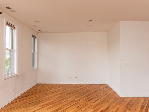 5th image of 2130 W Touhy Ave APT 2E