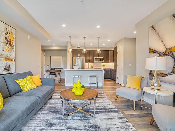 2nd image of 1745 S Pearl St #102