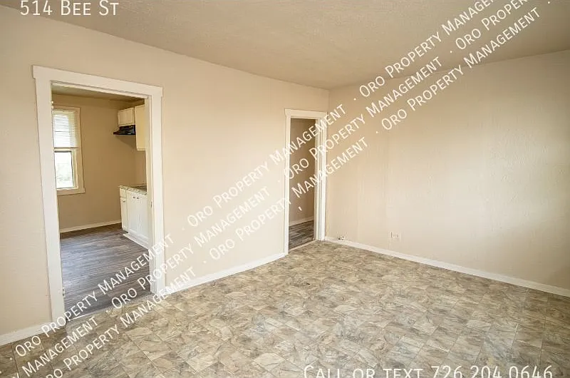 514 Bee St — Photo 3