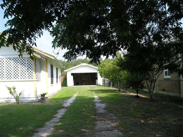 515 S Rife St, Aransas Pass, TX 78336