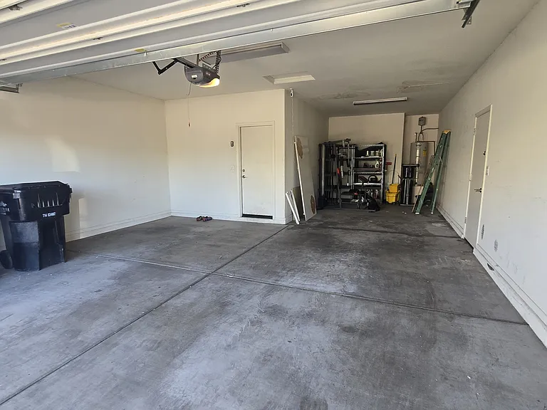 N 156th Ln — Photo 32