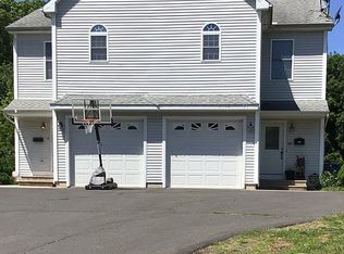 82 Summer St, Southington, CT 06489