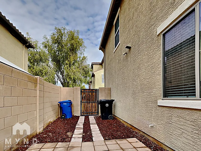 451 S Hawes Rd #12 — Photo 20