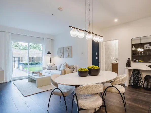 32174 George Ferguson Way #601, Abbotsford, BC V2T 2K6