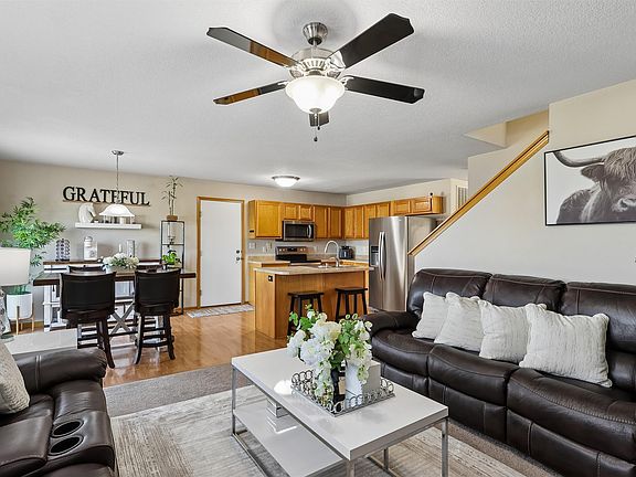 3rd image of 2818 Brockway Dr
