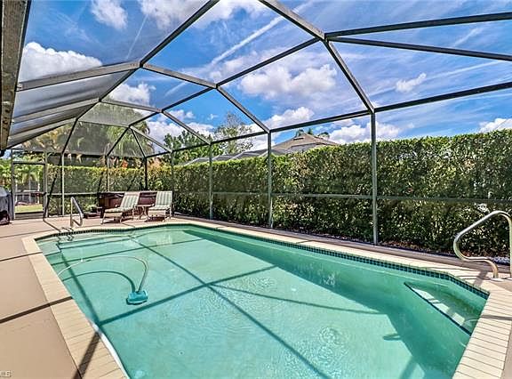 4th image of 22374 Fountain Lakes Blvd