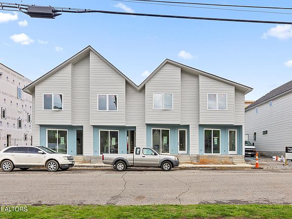 4th image of 109 E Oldham Ave #101
