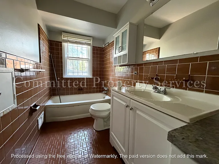 8889 Plainview Ave — Photo 7