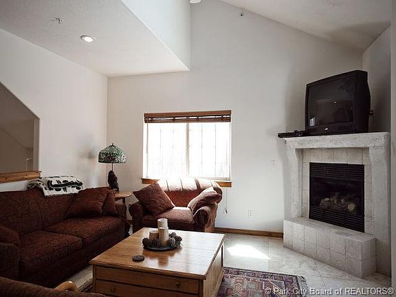 4th image of 5430 N Bobsled Blvd