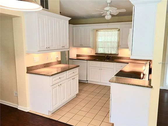 4th image of 1016 Braemar Dr