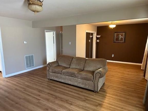 2nd image of 2610 N Industry St