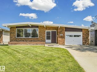 15011 72a St NW, Edmonton, AB T5C 0S3