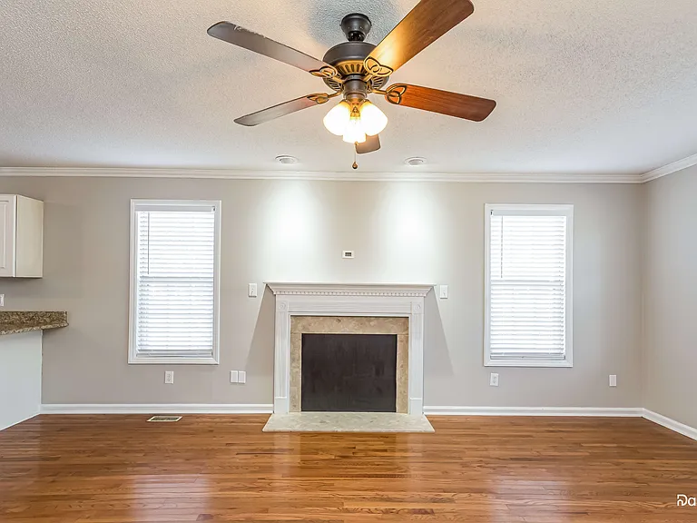 2841 Glastonbury Rd — Photo 7