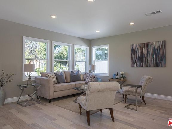 5th image of 5704 Matilija Ave
