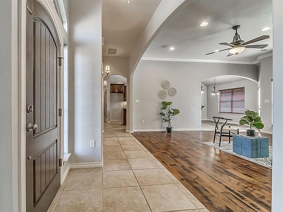 4th image of 2478 Silver Crossings Cir
