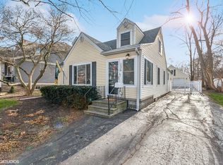 136 W 3rd Ave, New Lenox, IL 60451
