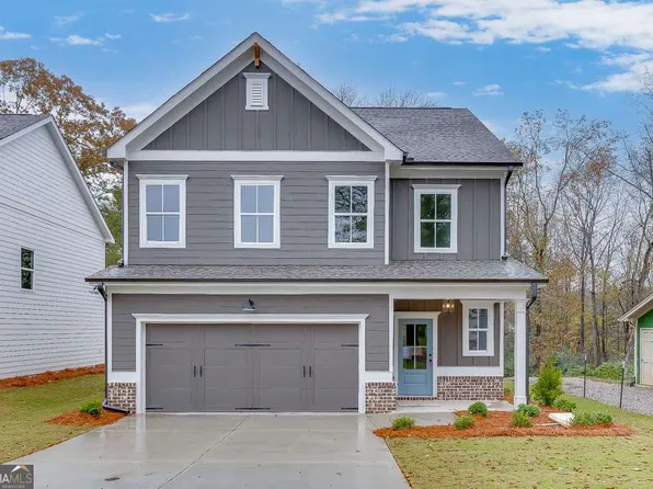 6038 Morrow Dr, Flowery Branch, GA 30542