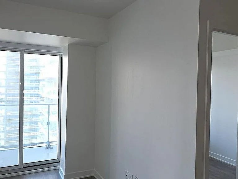 195 Redpath Ave #2212 — Photo 19