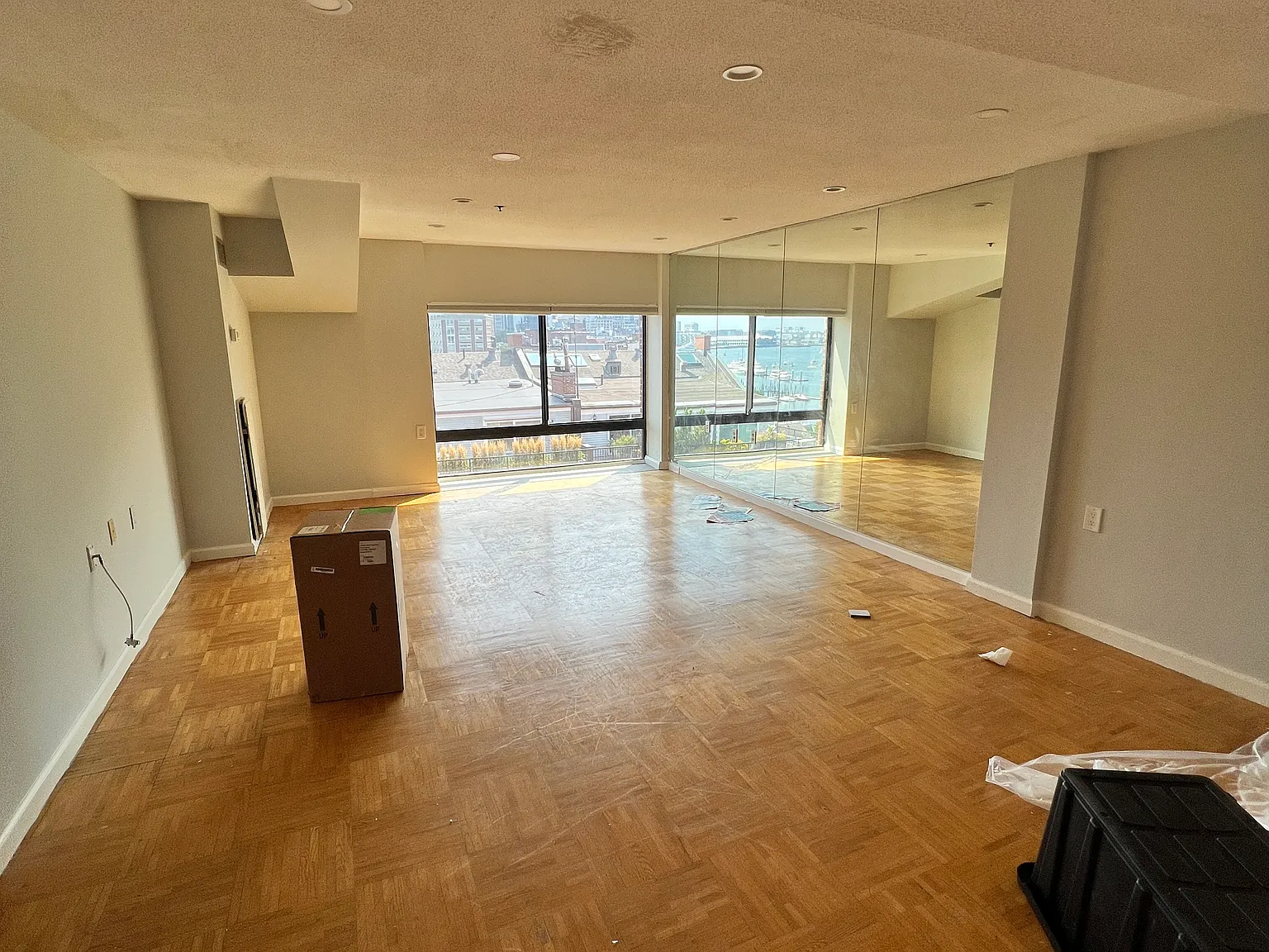 2 bed, 1145 sqft, $4,300 — Photo 2