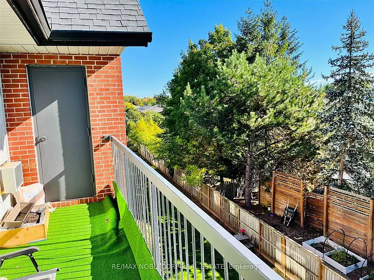1450 Glen Abbey Gate S #734 — Photo 19