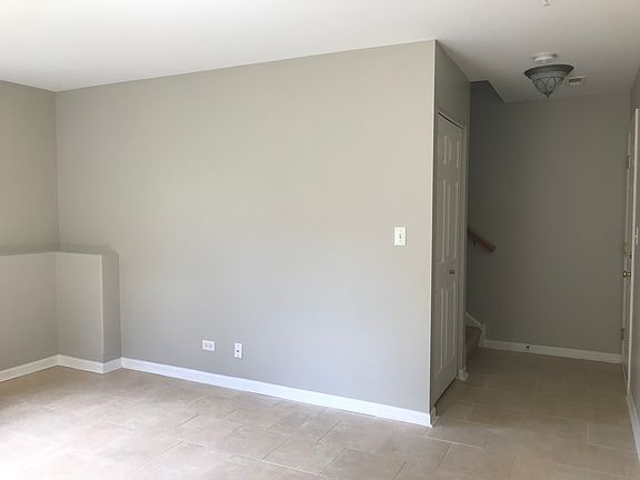 5th image of 100 Rosehall Dr #0