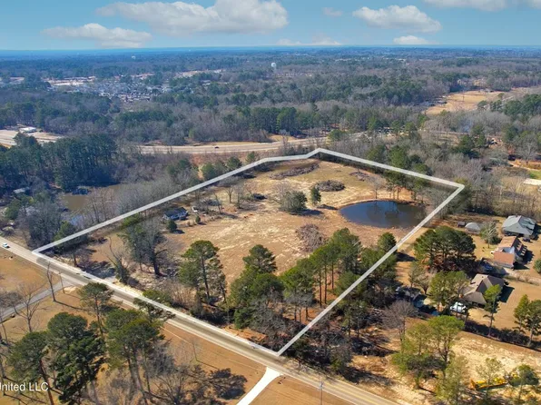 225 Burnham Rd, Brandon, MS 39042