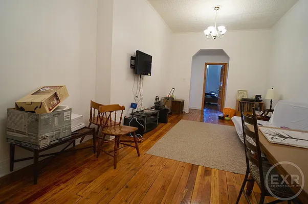 Rented by EXR | media 21