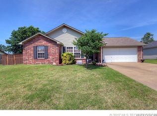 1905 N Chambers Ave, Claremore, OK 74017