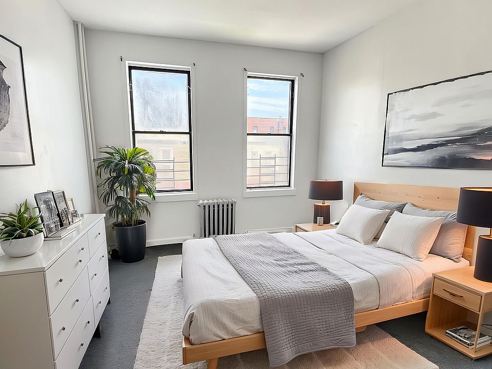 2ND BEDROOM (STAGED)
