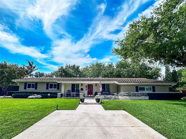 8230 SW 151st St, Palmetto Bay, FL 33158