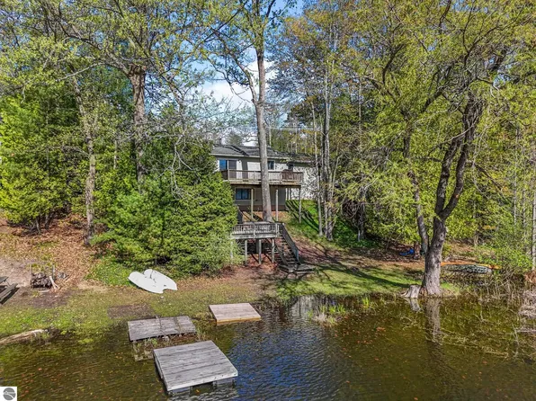4064 N Spider Lake Rd, Traverse City, MI 49696
