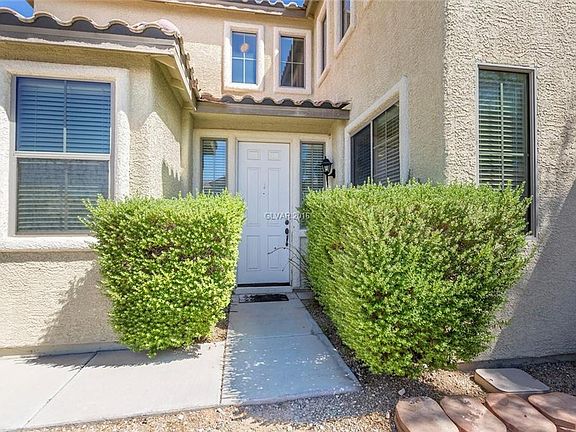 2nd image of 5578 Valley Mill St
