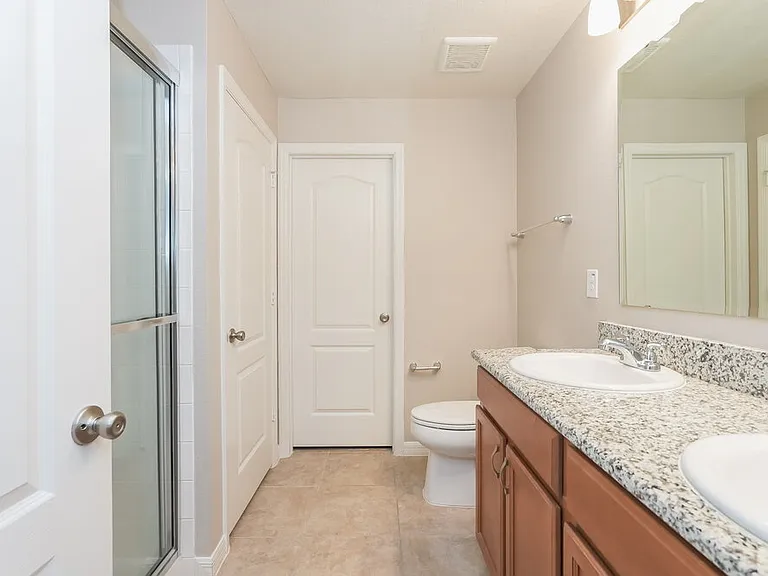 7601 Muscovy Dr — Photo 11