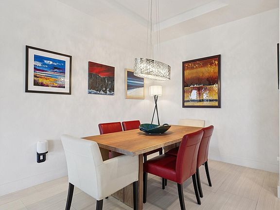 3rd image of 2633 NE 14th Avenue #501