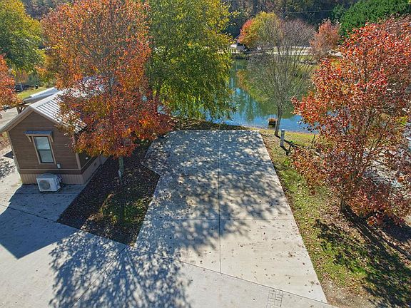 2nd image of 20 Mountain Meadows Cir