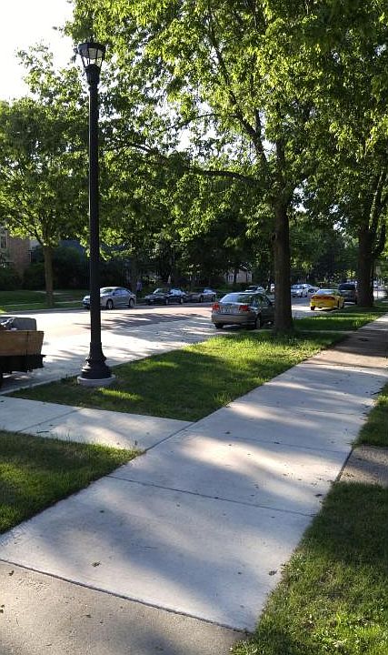 2nd image of 4321 Minnehaha Ave