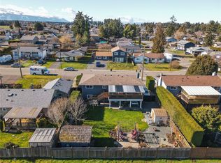214 Cameron St, Parksville, BC V9P 1G7