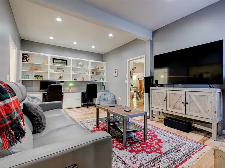 20600 NW Kings Grade Rd — Photo 17