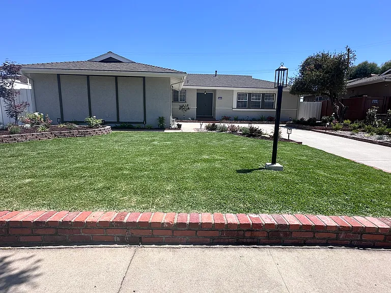 230 Stevens Ave — Photo 3
