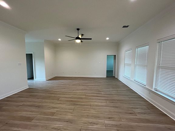 2nd image of 295 Kings Wood Ave